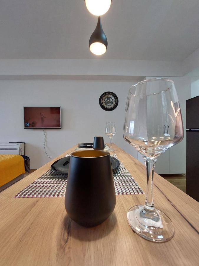 Box Apartment Скоп'є Екстер'єр фото