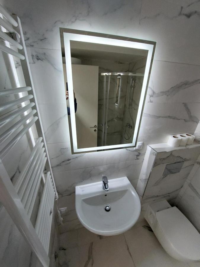 Box Apartment Скоп'є Екстер'єр фото